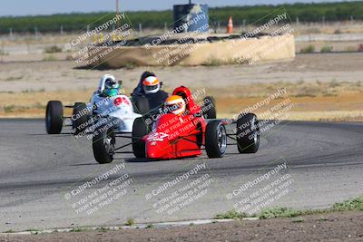 media/Jun-04-2022-CalClub SCCA (Sat) [[1984f7cb40]]/Group 3/Qualifying (Sweeper)/